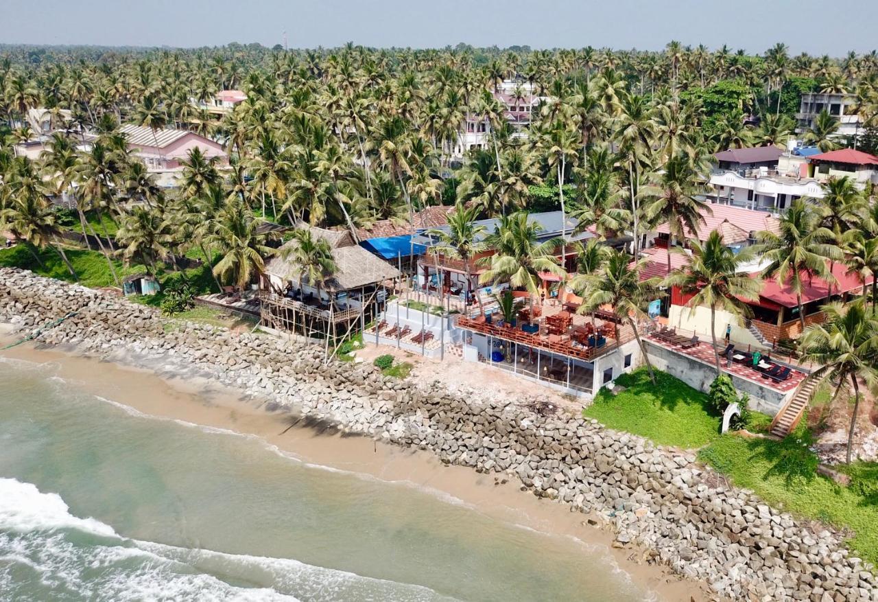 Black Beach Resort Varkala Ngoại thất bức ảnh