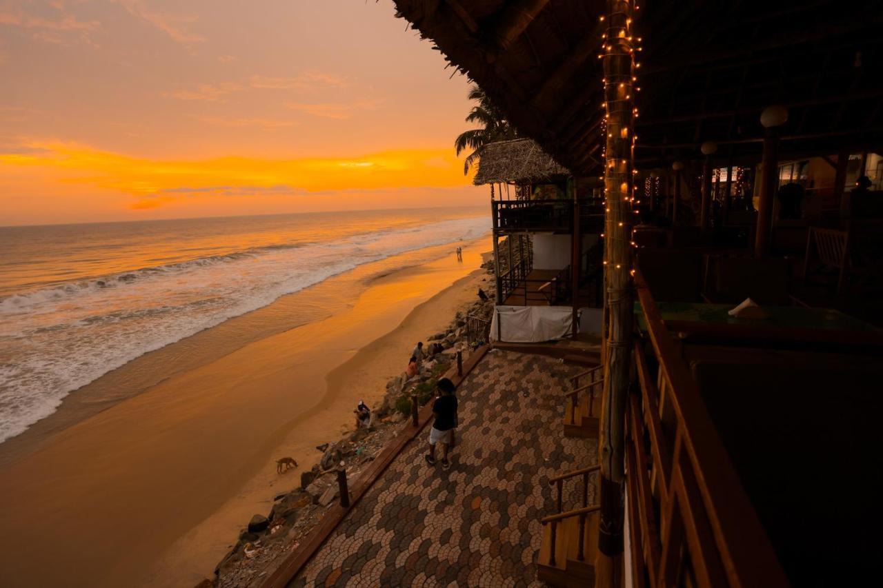 Black Beach Resort Varkala Ngoại thất bức ảnh