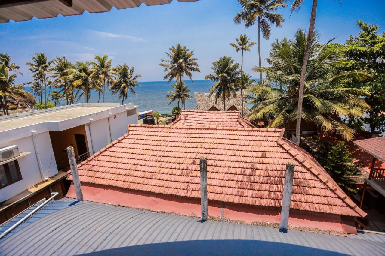 Black Beach Resort Varkala Ngoại thất bức ảnh