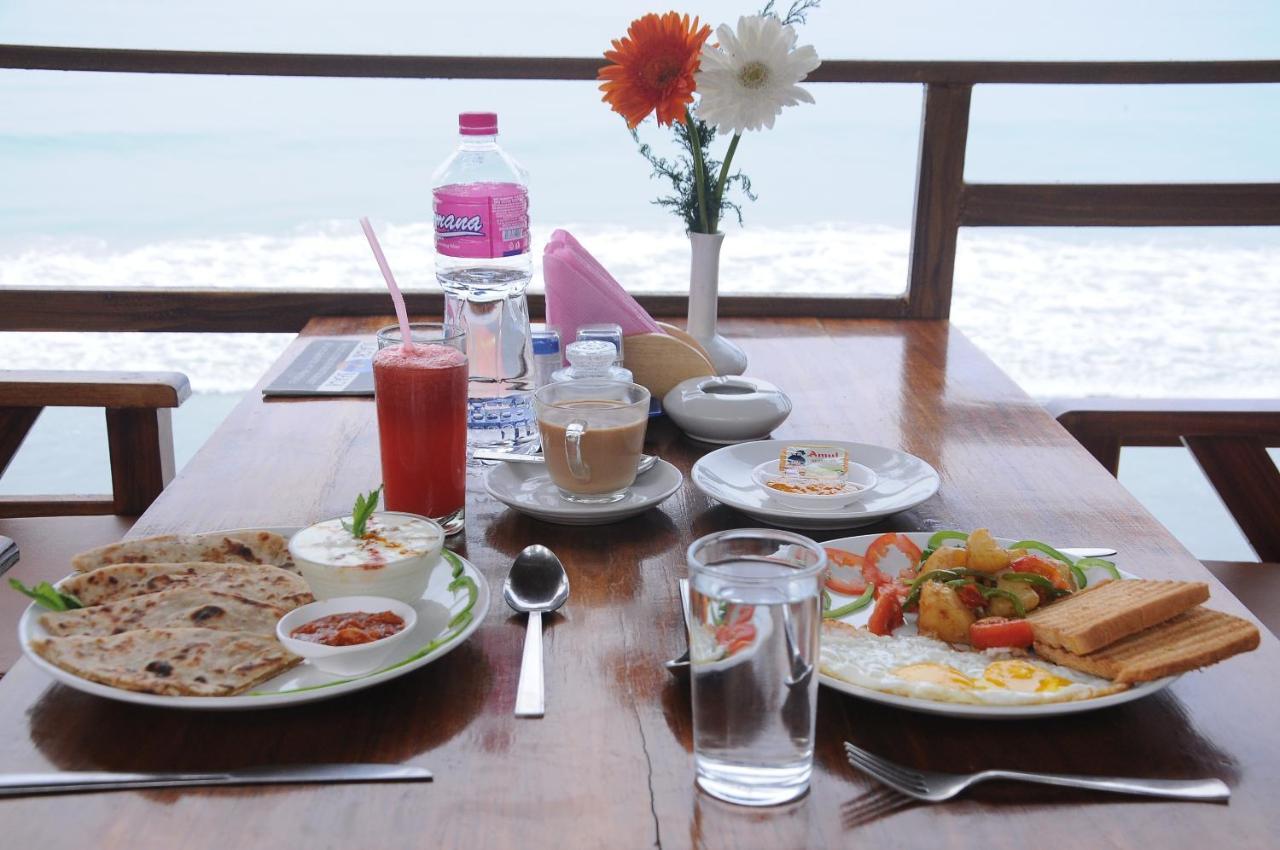 Black Beach Resort Varkala Ngoại thất bức ảnh