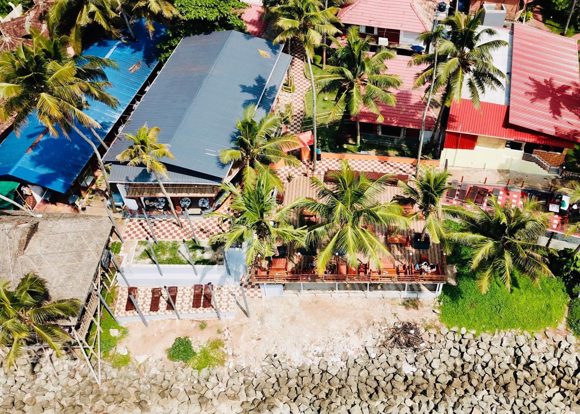 Black Beach Resort Varkala Ngoại thất bức ảnh