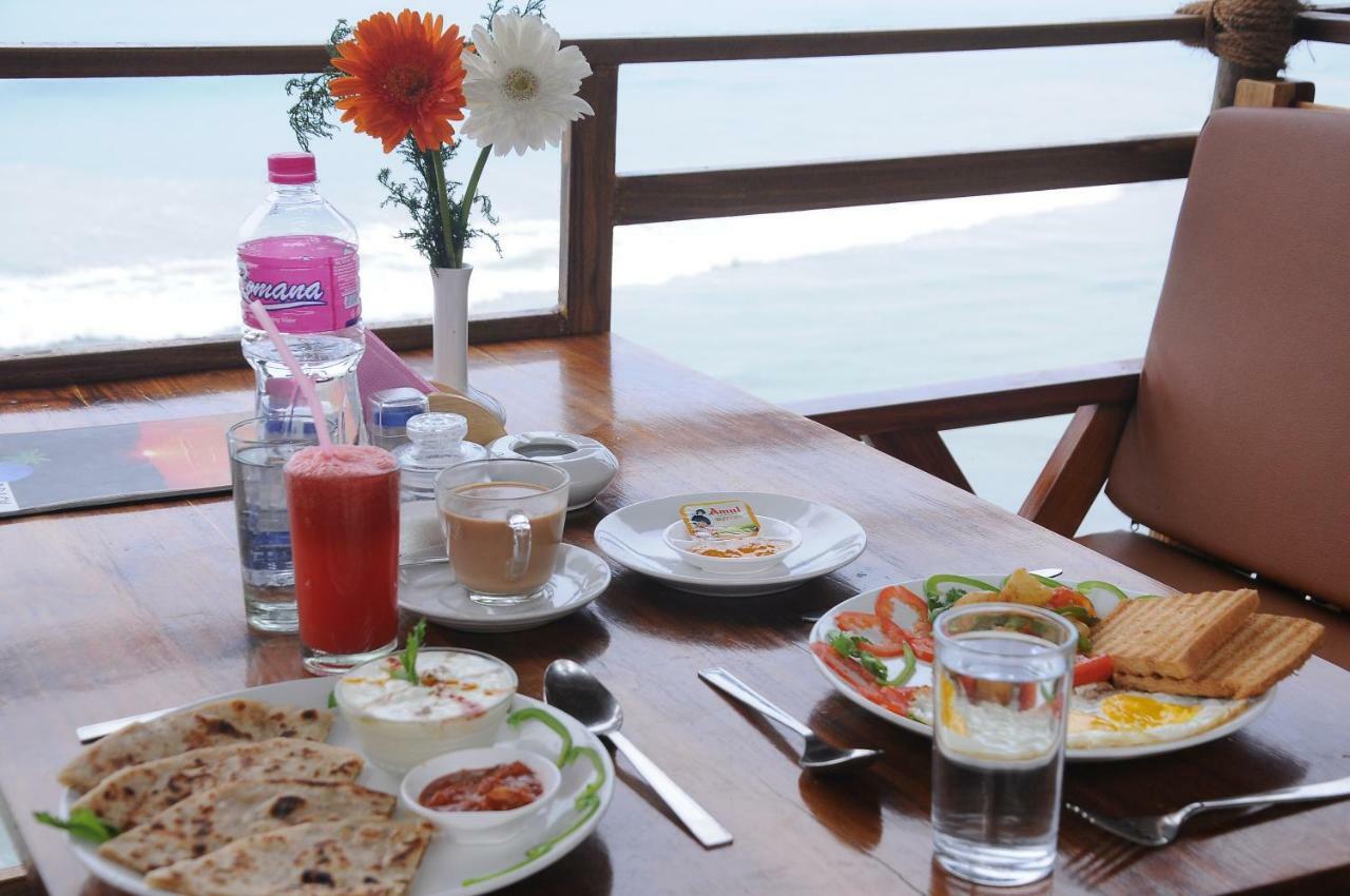 Black Beach Resort Varkala Ngoại thất bức ảnh