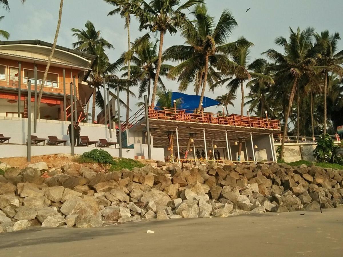 Black Beach Resort Varkala Ngoại thất bức ảnh